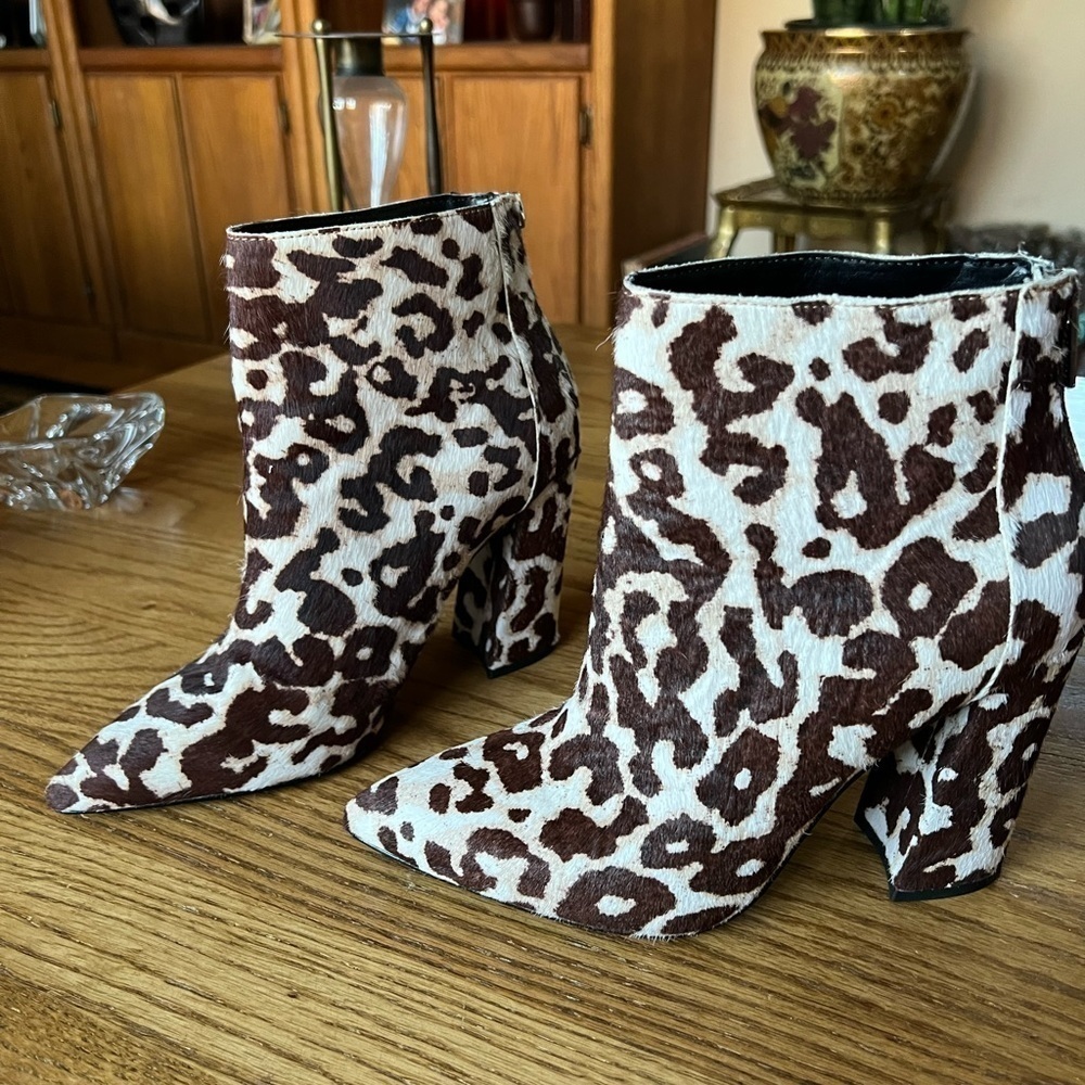 Charles David Leopard Print Haircalf Boots boots size 8